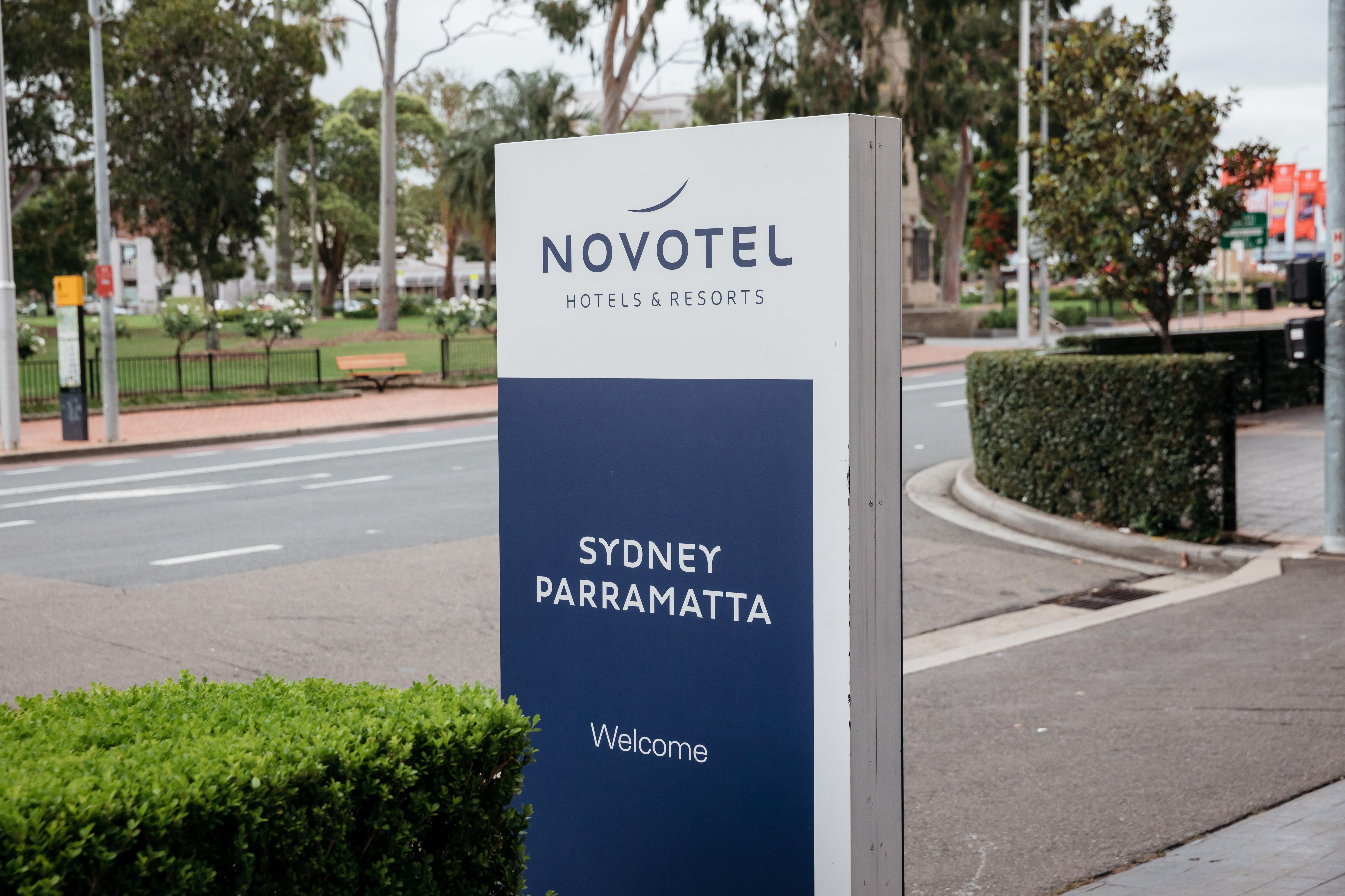 Novotel Sydney Parramatta Exterior foto